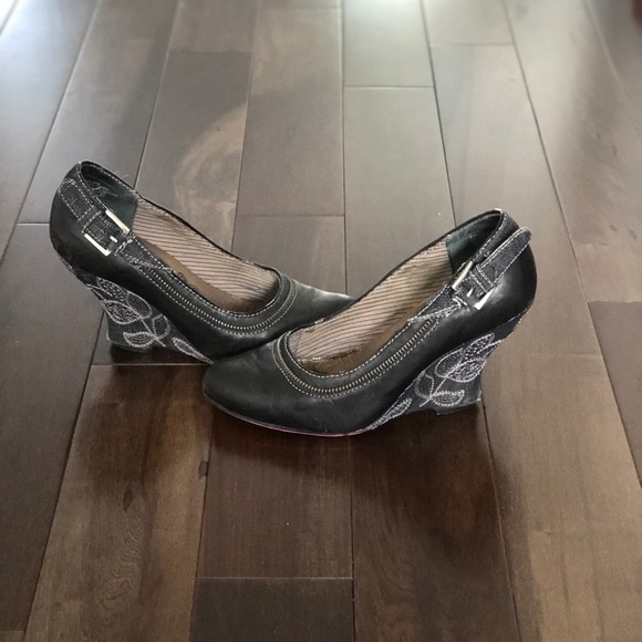 Kenzie wedges
